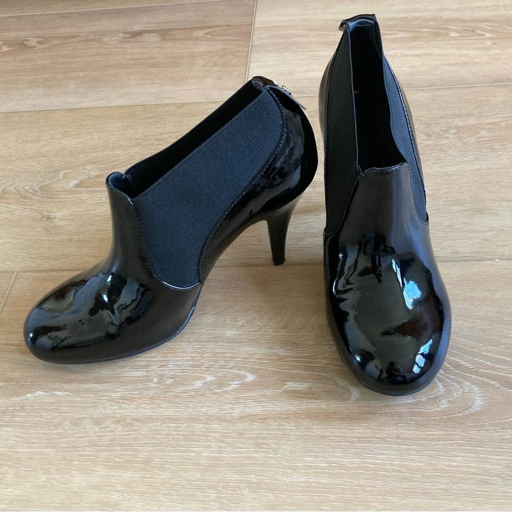 BCBG Women’s (8) /(38) Booties